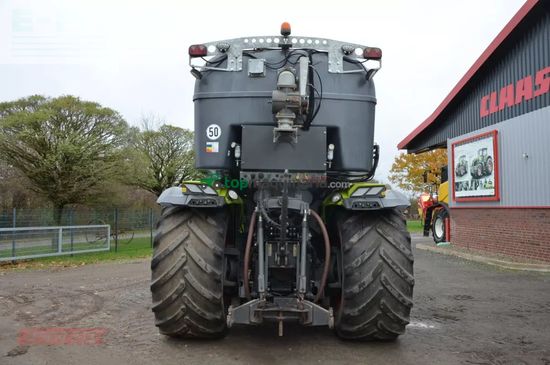 Esparcidor - Claas - xerion 4200 saddle trac bauer