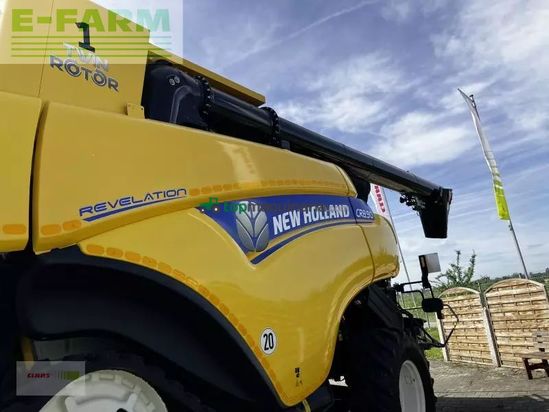 Cosechadora de Cereal - New Holland - cr 8.90