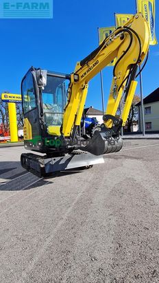 Excavadora - New Holland - e19c