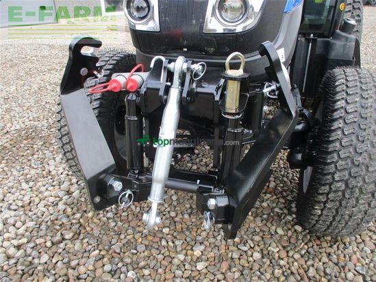 Tractor agrícola - Solis - 26 hst med kabine, turf dæk og frontlift