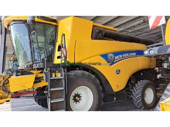 Cosechadora de Cereal - New Holland - cx8-70
