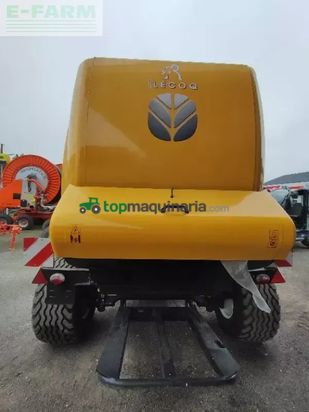 Empacadora gigant - New Holland - roll belt 180 superfeed