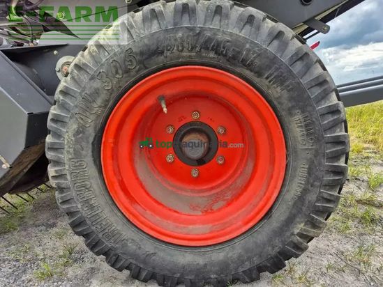 Empacadora gigant - Claas - variant 360