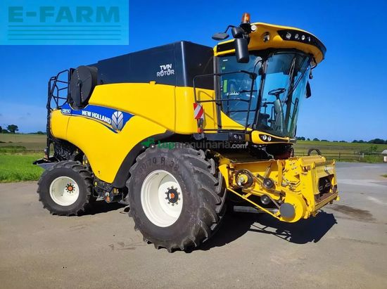 Cosechadora de Cereal - New Holland - cr8.90