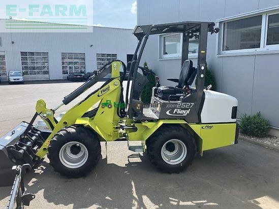 Minicargadora - Fliegl - hoflader 25-27 reduziert!