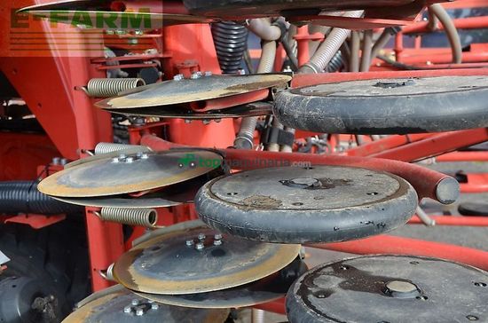 Sembradora - Kverneland - u-drill 6001