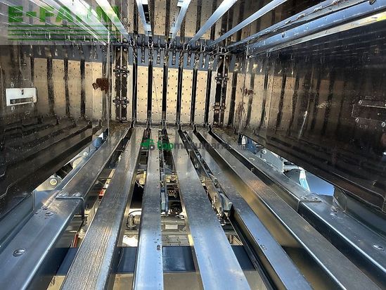 Empacadora gigant - Claas - quadrant 5300 rc