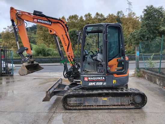 Miniexcavadora DEVELON DX50Z-7