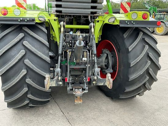 Tractor agrícola - Claas - xerion trac 5000 tractor (st26926)