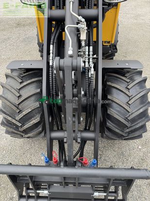 Minicargadora - Eurotrac - w13-cf