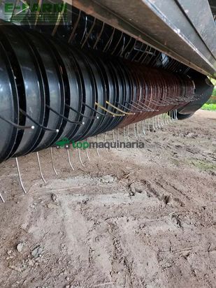 Empacadora gigant - New Holland - br 7070 r ff