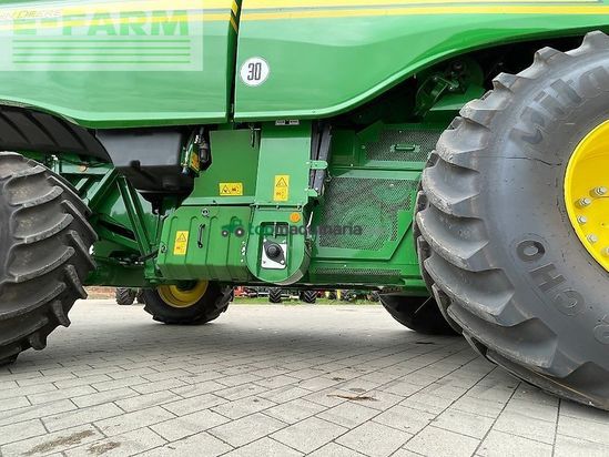 Cosechadora de Cereal - John Deere - t560