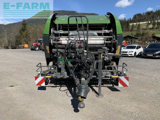 Empacadora gigant - Fendt - rundballenpresse rotana 130f combi