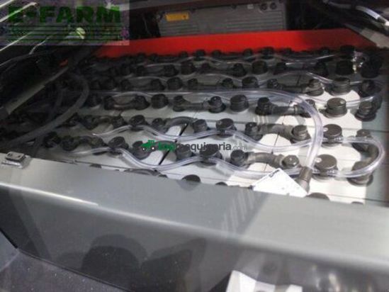 Elevadora - Linde - e 30/600 h 1252