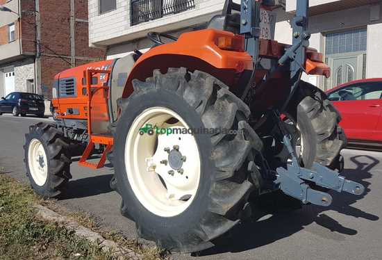 Tractor agrícola - Kioti - DX 35