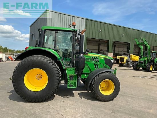 Tractor agrícola - John Deere - 6110m tractor (st24895)