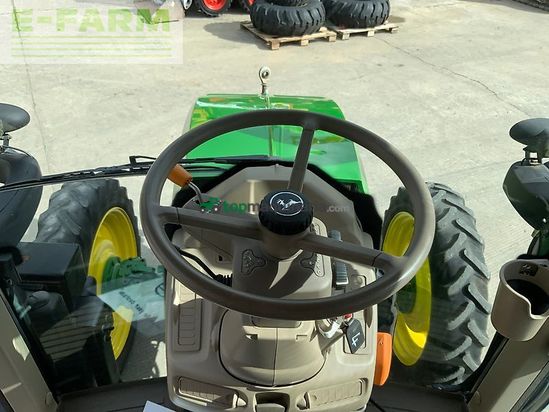 Tractor agrícola - John Deere - 6120m tractor (st26118)