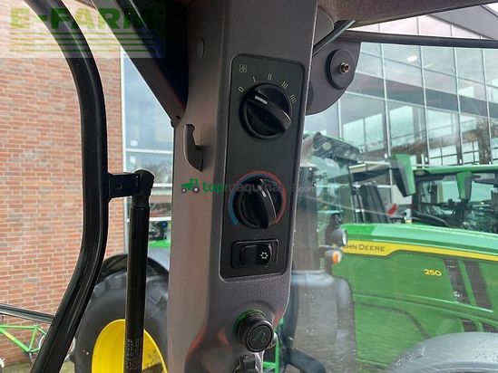 Tractor agrícola - Steyr - 6135 profi