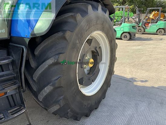 Tractor agrícola - New Holland - t7.260 tractor (st23278)