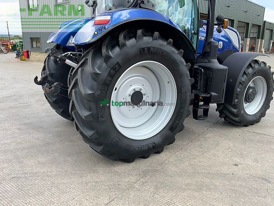 Tractor agrícola - New Holland - t7.225 blue power tractor (st26639)