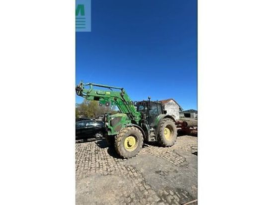 Tractor agrícola - John Deere - 6135m