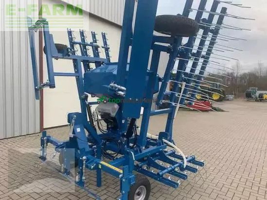Combinado de siembra -  - wiesenstriegel 6m mit gps nachsaatgerät