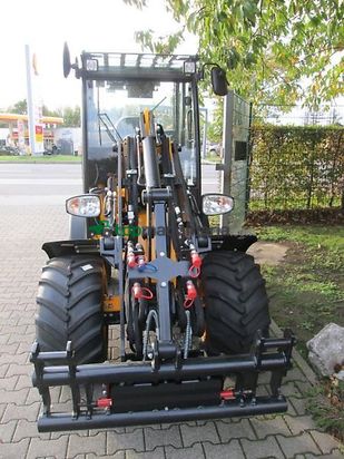Minicargadora - JCB - 403 plus