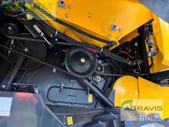 Cosechadora de Cereal - New Holland - cx 8.80 raupe