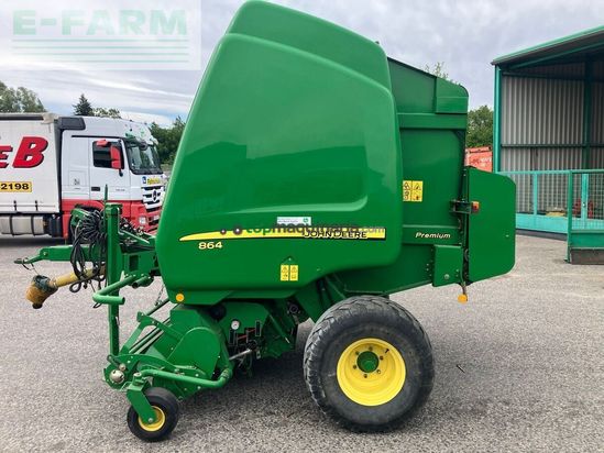 Empacadora gigant - John Deere - 864