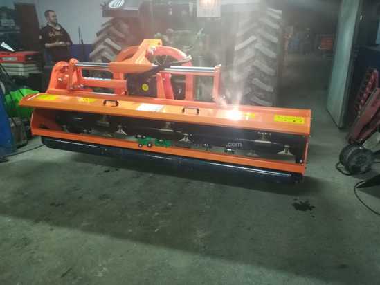 Trituradora para hierba reforzada 