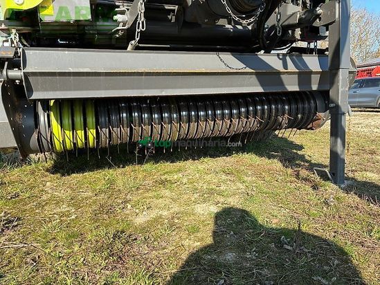Empacadora gigant - Claas - variant 360