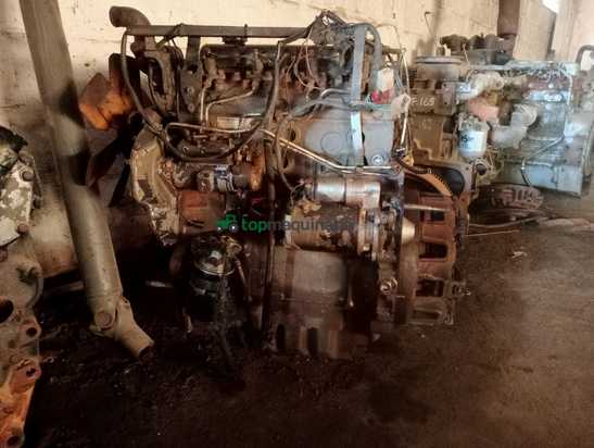 Motor Perkins A4248 de un Massey Ferguson 294 con n° 338.