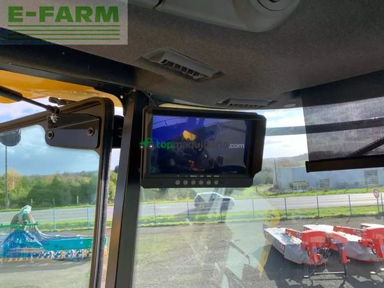 Cosechadora de Cereal - New Holland - cr 8.90