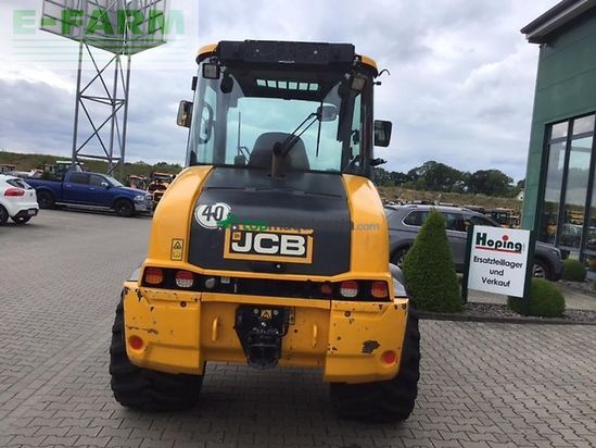 Minicargadora - JCB - tm 220