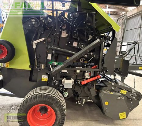 Empacadora gigant - Claas - rollant 520 rc