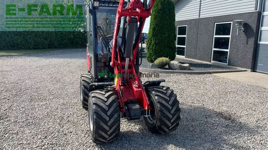 Minicargadora - Thaler - 2438l dpf kabine og brede hjul