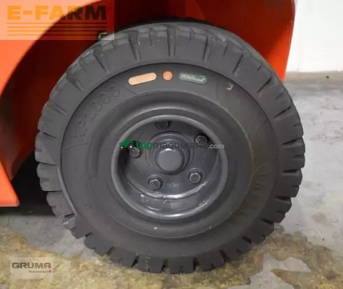 Elevadora - Linde - h 30 t 1202-01