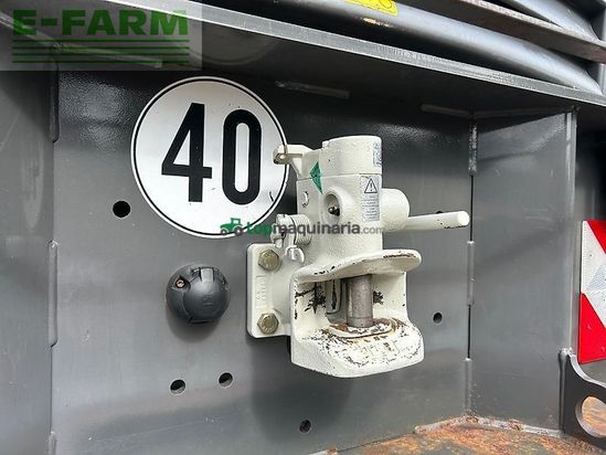 Cosechadora de Cereal - Claas - jaguar 890 mit kemper 360 und pu