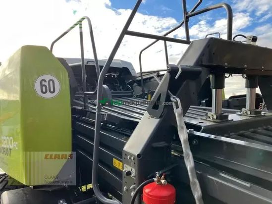 Empacadora gigant - Claas - quadrant 5200 fc tandem