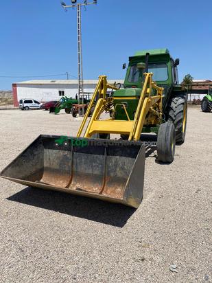 Tractor agrícola - John Deere - 3140