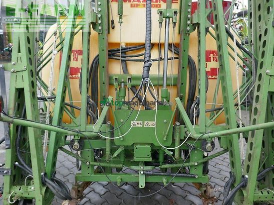 Atomizador - Amazone - uf 1000+fronttank & section control 15m gestänge