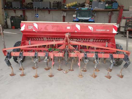 Sembradora Torre  Trisemflex-196