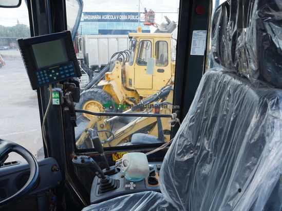 Pala cargadora -KOMATSU WA320 PZ