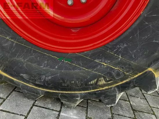 Cosechadora de Cereal - Claas - trion 750 + v770