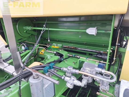 Empacadora gigant - Krone - fortima v 1500 mc