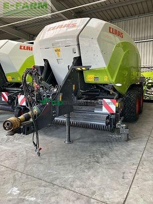 Empacadora gigant - Claas - quadrant 5200 fc tandem