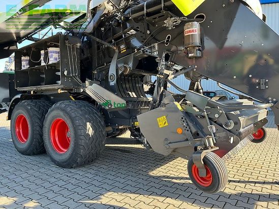 Empacadora gigant - Claas - quadrant 5300 rc