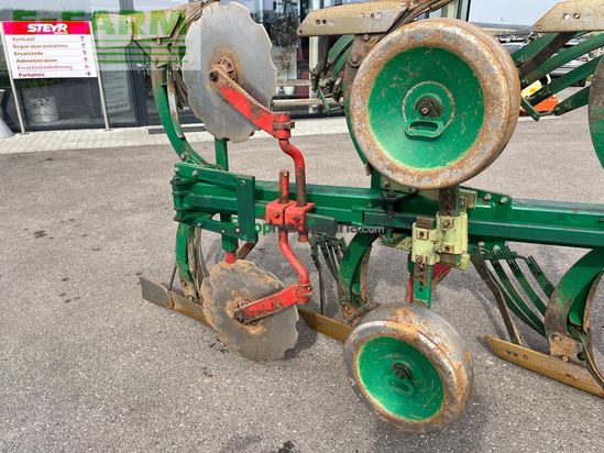 Arado - Regent - titan 160t cx 4-schar mit streifenkörper