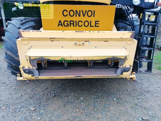 Cosechadora de Cereal - New Holland - cx6080