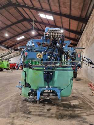Pulverizador suspendido - ELYTE 1600 AXIAL 24